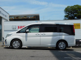 車輌左横になります!ホンダ車のことでしたらぜひ当店へご相談ください!在庫確認や見積のご依頼はいつでも大歓迎です!専任のスタッフがしっかりサポートさせていただきます!