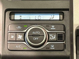 車内空調は&rdquo;AUTOエアコン&rdquo;にお任せ。運転に集中出来ますよ!