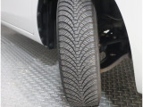 タイヤの溝もしっかり残っていますので、安心して走行可能です。