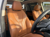 サービスにはドイツ本国と同様に教育と訓練を受け、BMWを知り尽くした「マイスターメカニック」が数多く在籍しております。納車前点検整備で、お客様に安心と安全をお届けいたします。
