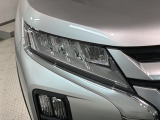 LEDヘッドライトは、点灯の瞬間から最大光量を発揮し、突然暗くなるトンネルなどでの安定感を高めます。