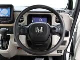 【運転席まわり】Honda独自の設計思想に基づき、自然に手を伸ばした先に操作したいものがあるようレイアウトを追求 !