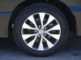 【タイヤ】 【純正16ンチアルミホイール】《195/60R16》専用のアルミなのでお車のイメージぴったりですね!