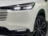 【シーケンシャルターンランプ付きLEDヘッドライト】人気の『流れるウィンカー』付きのLEDヘッドライトを装備♪高級感はもちろん、点灯時は存在感たっぷりで他車からも認識されやすく安心です。