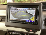バックも安心のバックカメラ付いています。バックカメラがあると、いつでも安全にバックできますね。死角も減ります。