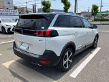 コーナーセンサー付きですので駐車も安心です。