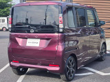 ご愛車には愛車にはボディのガラスコーティングをお勧めします。強固なガラス質被膜とフッ素化合物被膜を形成することで、汚れをつきにくくし、輝きを保護致します