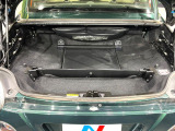 普段のお買い物や通勤、送迎等に十分な荷室スペースを確保しております。