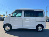 当店は、新車〜登録済未使用車、お買い得軽自動車まで、多数在庫しております♪軽自動車の事なら全て当店にお任せください!目玉車両もございますので、ぜひ一度軽ワールドへお越しくださいませ!