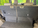 普段のお買い物や通勤、送迎等に十分な荷室スペースを確保しております。セカンドシートを倒すと、大きな荷物の積載も可能です♪