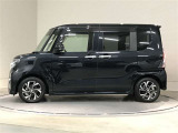両側パワースライドドア付きだから、狭い駐車スペースなどでの 乗り降りラクラク!小さなお子さまのいるご家庭には嬉しい装備。