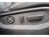 高級車の代名詞!電動シートが装備されています!
