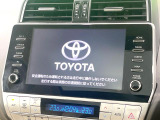 【メーカー純正ナビ】インテリアに溶け込むスタイリッシュな「専用設計」メーカーナビを装備♪視認性や操作性など基本性能にも優れ、より上質なカーライフをお楽しみいただけます。