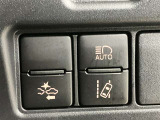 当社の車は納車前にしっかり点検・整備してお届けになります。全国5,000箇所対応のトヨタロングラン保証付!