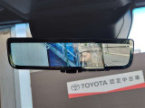 {デジタルインナーミラー} 車両後方カメラの映像をディスプレイに表示する事で、ヘッドレストや荷物で視界を遮られず後方を確認できるにで安心です。