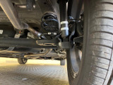 お車を安心してお乗りいただく為には、足回りの定期点検が欠かせません。サービスサポート(有償保証)では無料点検もご提供しており、安心のカーライフをお過ごしいただけるサポート体制が整っています。