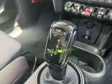 車両の詳細、ご質問につきましては、弊社営業スタッフまでお気軽にご連絡下さいませ。遠方のお客様には実車の詳細画像送信も承ります。