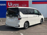 【障害物センサー】細い道を通ったときや駐車するとき等、障害物に当たりそうになると警告音が鳴ったり、自動でブレーキをかけてくれます。安心ですね!