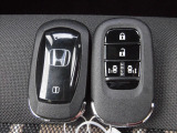 Hondaスマートキーシステムは携帯しているだけでドアの施錠や解錠、スライドドアの開閉操作、エンジン始動もできる便利な機能です!