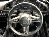 【純正革巻きステアリング】上質な革を使用することで、手にしっかり馴染みとても運転しやすいハンドルです♪