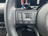 ステアリングスイッチ搭載!ハンドルひとつで手を離さなくても運転中視線をそらさなくても操作が出来て便利です