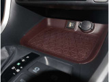 ☆この車はトヨタ認定中古車です☆  3つの安心をあなたに、 1・まるごとクリーンニング♪  2・車の品質が一目でわかる車両検査証明書付き♪ 3・購入後も安心のロングラン保証付きです♪