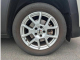 左リアタイヤになります。