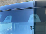 【衝突被害軽減ブレーキ】前方の車両や歩行者を検知し、ブザー音や表示によって警告!衝突の可能性が高まるとブレーキ踏力をアシストしてくれますが、あくまでもサポートですので運転手の判断・操作が大事です☆