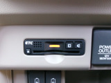 ETC付!高速道路の料金所はキャッシュレスで通過です!サービスエリア等にあるスマートインターの出入りも利用可能でとっても便利☆ご納車後すぐにお使い頂けるようセットアップしてのお渡しとなります。