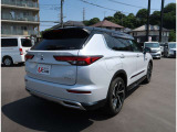 アウトランダー PHEV 2.4 P 4WD 