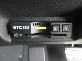 ETC付。高速道路の料金所はキャッシュレスで通過です。サービスエリア等にあるスマートインターの出入りも利用可能でとっても便利。ご納車後すぐにお使い頂けるようセットアップしてのお渡しとなります。