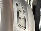 【メモリー機能付きパワーシート】ドライバーごとに設定したシート位置を記憶して、ボタン一つで切り替えできる便利な機能!運転する方が複数名いらっしゃるご家庭におすすめです♪