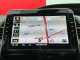 日産純正10インチメモリーナビ 大画面が見やすいです!