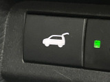 【パワーバックドア】スマートキーや運転席のボタンを押すだけでリアゲートが自動で開閉します!荷物を持っている時や、高い位置にあるバックドアを閉める際に便利な機能です♪