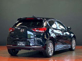 【MAZDA2】マツダのメーカー名を冠したコンパクトカーです。小さめの車体で運転しやすく、かつ5人乗りなので、家族が増えても安心です。「好きを探せる相棒」をコンセプトに誕生しました。外装は研磨をしております