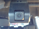 ◆【ドライブレコーダー】映像・音声などを記録する自動車用の装置です。もしもの事故の際の記録はもちろん、旅行の際の思い出としてドライブの映像を楽しむことができます。