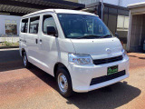 ご納車時には再度洗車・室内清掃を行い展示中についてしまった汚れも落として気持ち良くお乗りいただける状態にして納めさせていただきます!