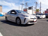 新車・中古車を取り揃えてお客様のご来店をスタッフ一同お待ちしております。