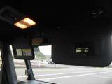 運転席&助手席バニティミラー付いています☆