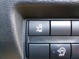 左側電動スライドドア装備です。運転席からボタン操作で開閉できます