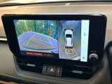 【パノラミックビューモニター】専用のカメラにより、上から見下ろしたような視点で360度クルマの周囲を確認することができます☆死角部分も確認しやすく、狭い場所での切り返しや駐車もスムーズに行えます。