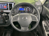 【純正革巻きステアリング】上質な革を使用することで、手にしっかり馴染みとても運転しやすいハンドルです♪