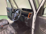 納車前にはプロのメカニックが点検、整備を行いますので安心してお乗り頂けます!!