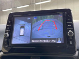 【全周囲カメラ】専用のカメラにより、上から見下ろしたような視点で360度クルマの周囲を確認することができます☆死角部分も確認しやすく、狭い場所での切り返しや駐車もスムーズに行えます。