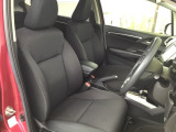 シートはフィット性も良く、楽な運転姿勢を保てます。