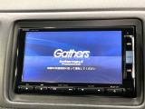 【純正ナビ】人気の純正ナビを装備しております。ナビの使いやすさはもちろん、オーディオ機能も充実!キャンプや旅行はもちろん、通勤や買い物など普段のドライブも楽しくなるはず♪