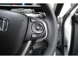 Hondaセンシングの機能のひとつ、アダプティブクルーズコントロール付!アクセルから足を離しても設定したスピードと前車との車間を保ち走行してくれます!車線維持もアシスト☆高速道路で疲労軽減ですね☆
