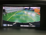 ガイドライン付きバックモニターで車庫入れも安心。知らない道でも安心して楽しくお出かけができます