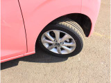155/65R14タイヤ・純正アルミホイールです。スタッドレスタイヤや各種オプションのご注文も承っております(^^)!
