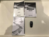【キーレス】少し離れた場所からでもボタン一つでドアの開錠・施錠ができるのでとっても便利!ドアの鍵穴周りに傷をつけることもありません♪